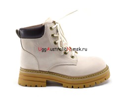 UGG TROPHY BOOT WOMENS SAND