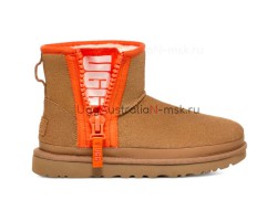 UGG CLASSIC MINI ZIPPER TAPE LOGO CHESTNUT