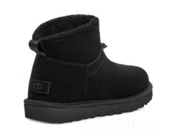 UGG CLASSIC MINI TOGGLER BLACK