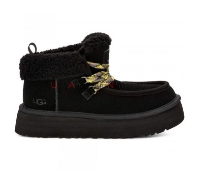 UGG FUNKARRA CABIN CUFF BLACK