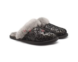 UGG SLIPPER SCUFFETTE II GRAFFITI BLACK