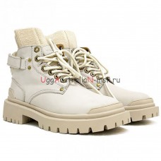 UGG MARTIN BOOTS SAND