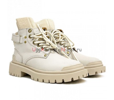 UGG MARTIN BOOTS SAND