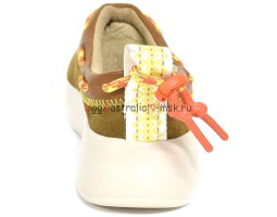 UGG CLASSIC BOOM SLIP-ON CHESTNUT