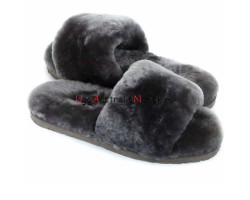 UGG FLUFF SLIDE SLIPPERS GREY